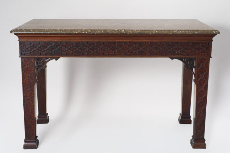 Serving Table