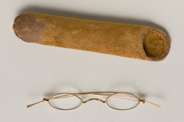 Spectacles or Eyeglasses with Case