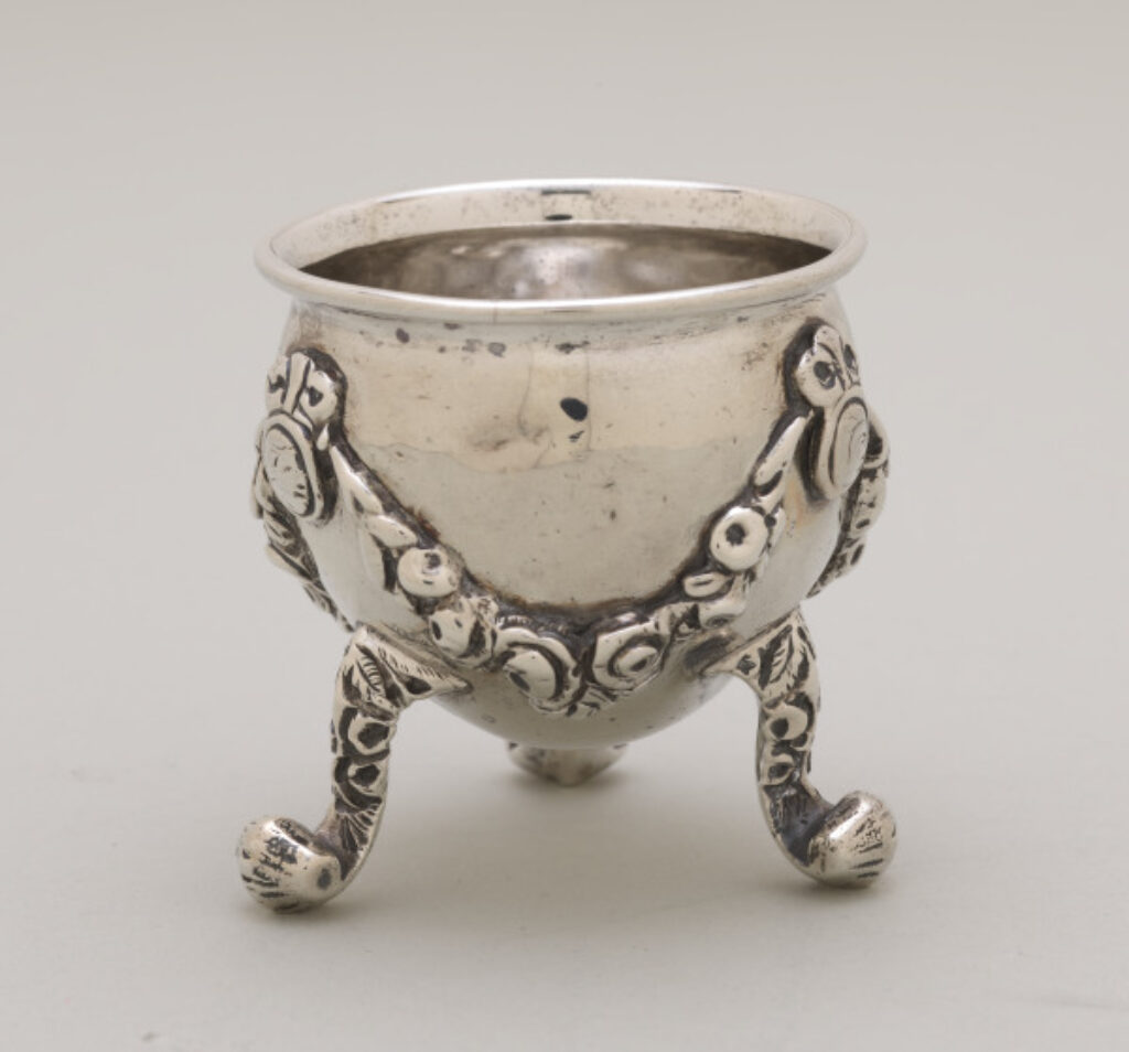 Salt Cellar - Image 5