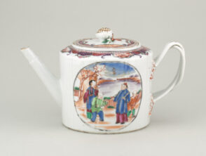 Teapot Decorated with Medallions of Chinese Figures