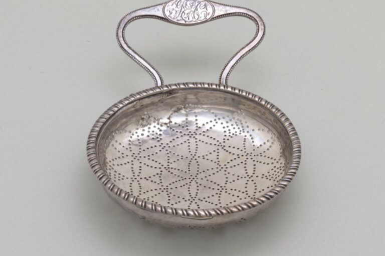 Strainer