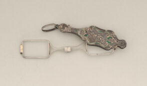 Lorgnette