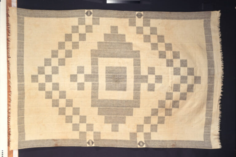Blanket/Furnishing Cloth (Kpokpo)