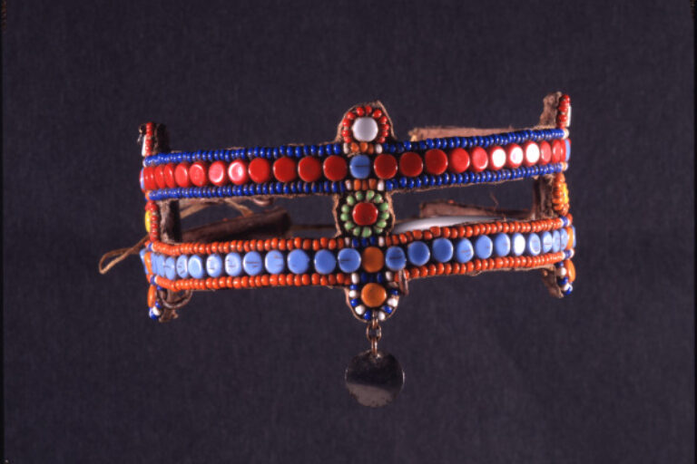 Armband (Olkatarr Enkaina)