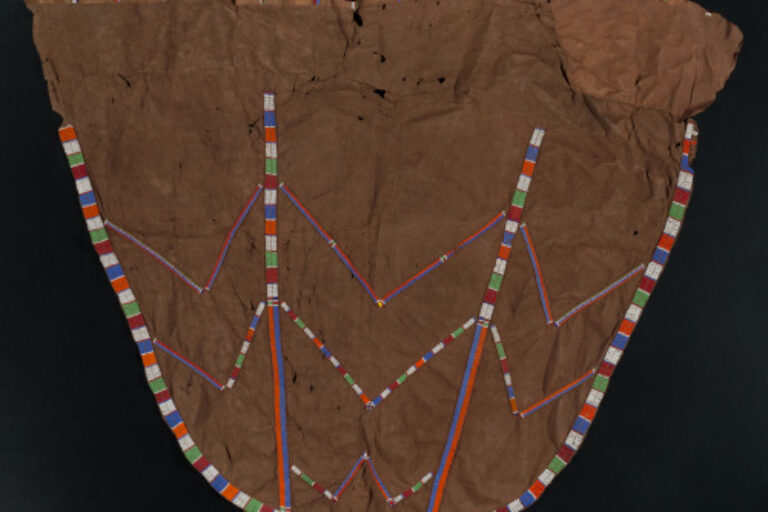 Woman’s Cape (Enkishopo)