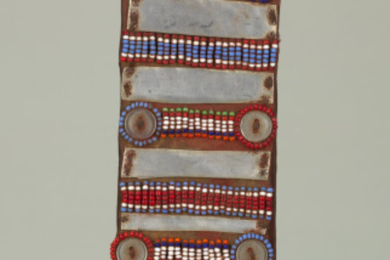 Beaded Ear Ornament (Inkonito Onkiyiaa)
