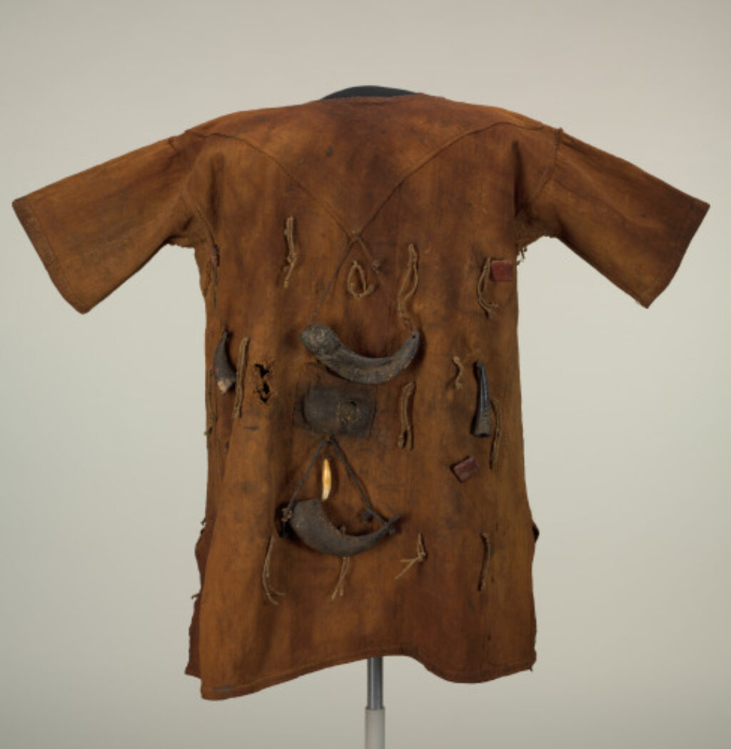 Hunter’s Tunic (Donsodileke) - Image 5