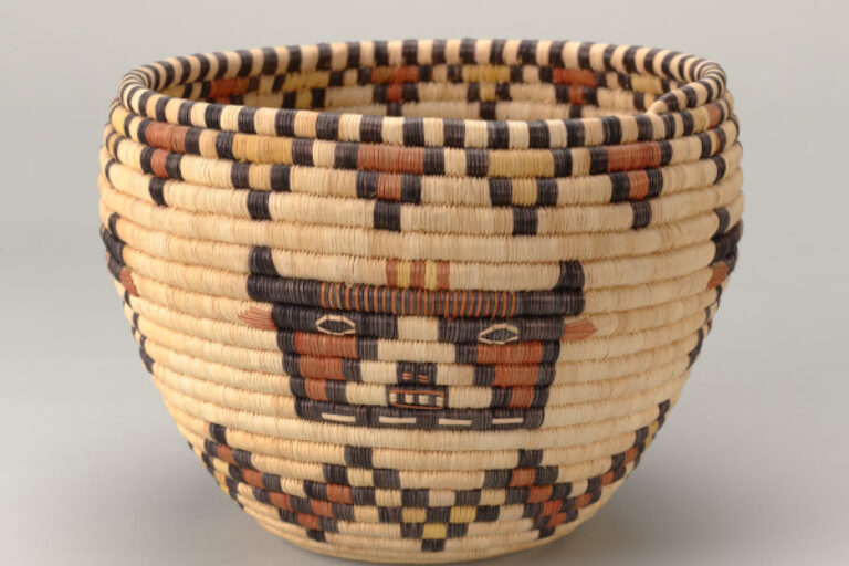 Storage Vessel with Design of Wakas (the Cow Katsina (Kachina))