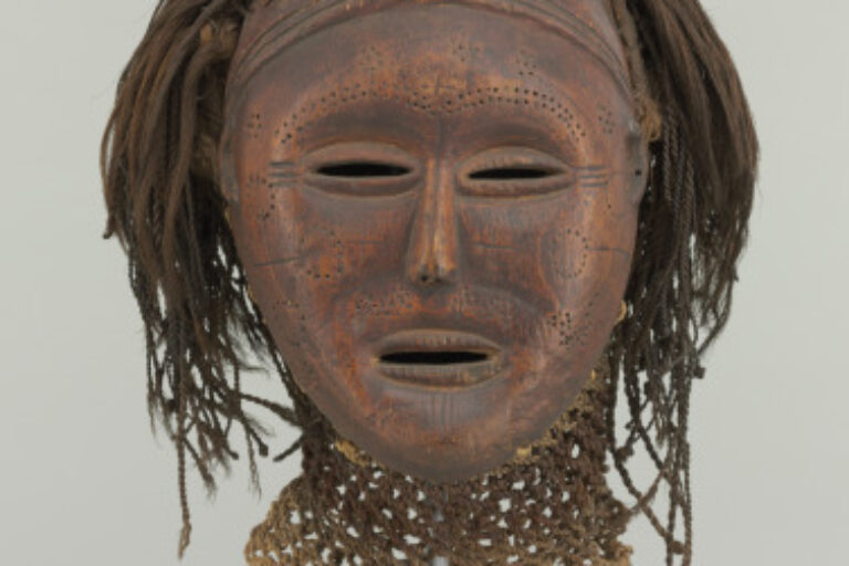 Mask (Mwana wa Pwevo)