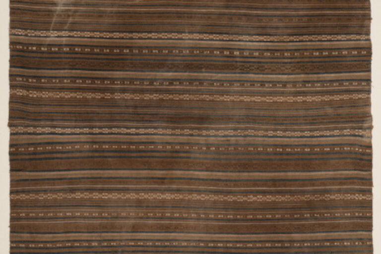 Warp patterned cloth