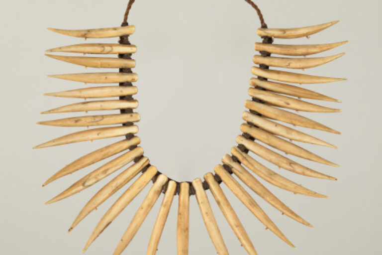 Necklace (Wasekaseka)