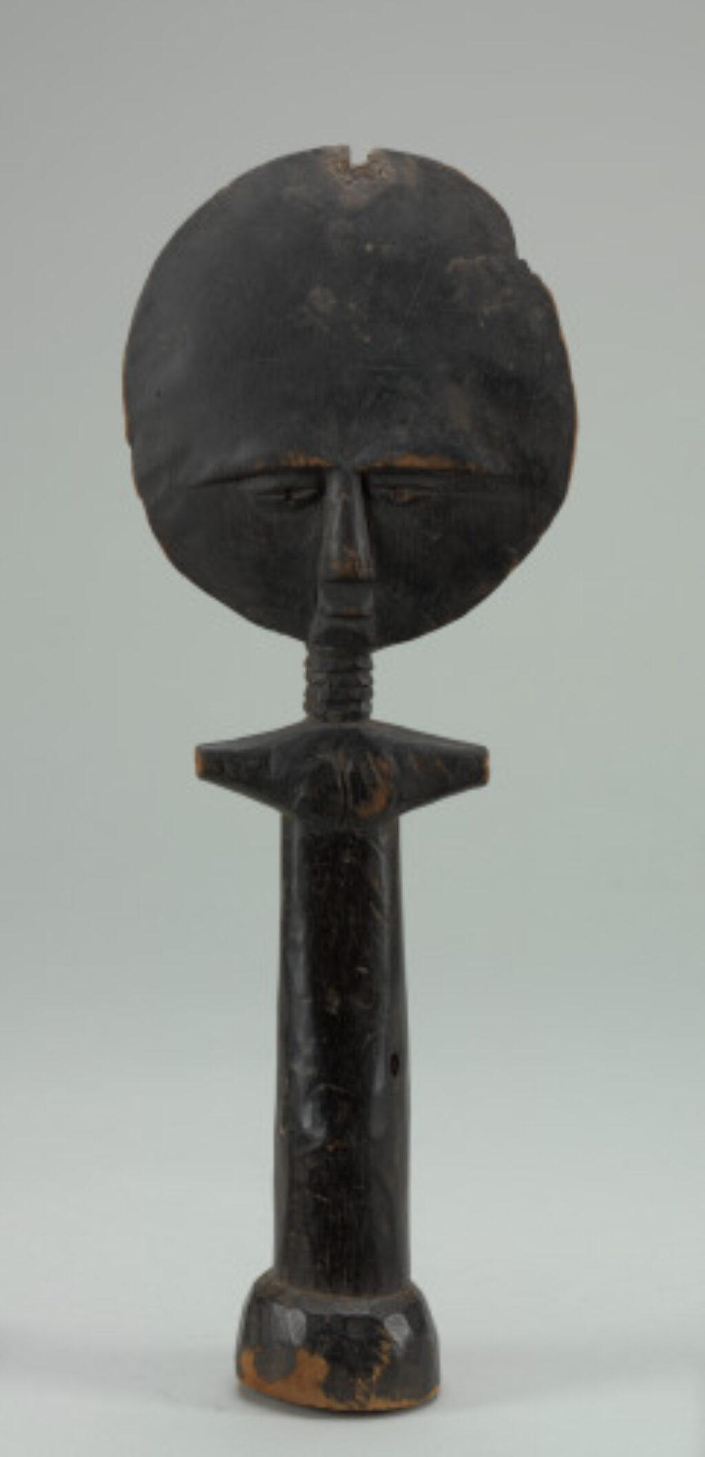 Female figure (Akua’ba) - Image 1