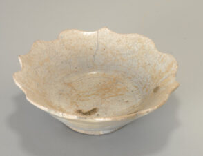 Foliate Bowl