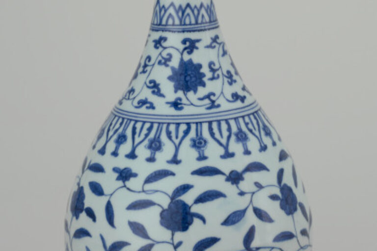 Wine Jar Decorated with Camellia Flowers and Leafy Vines