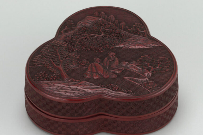Box Decorated with Two Seated Scholars Conversing
