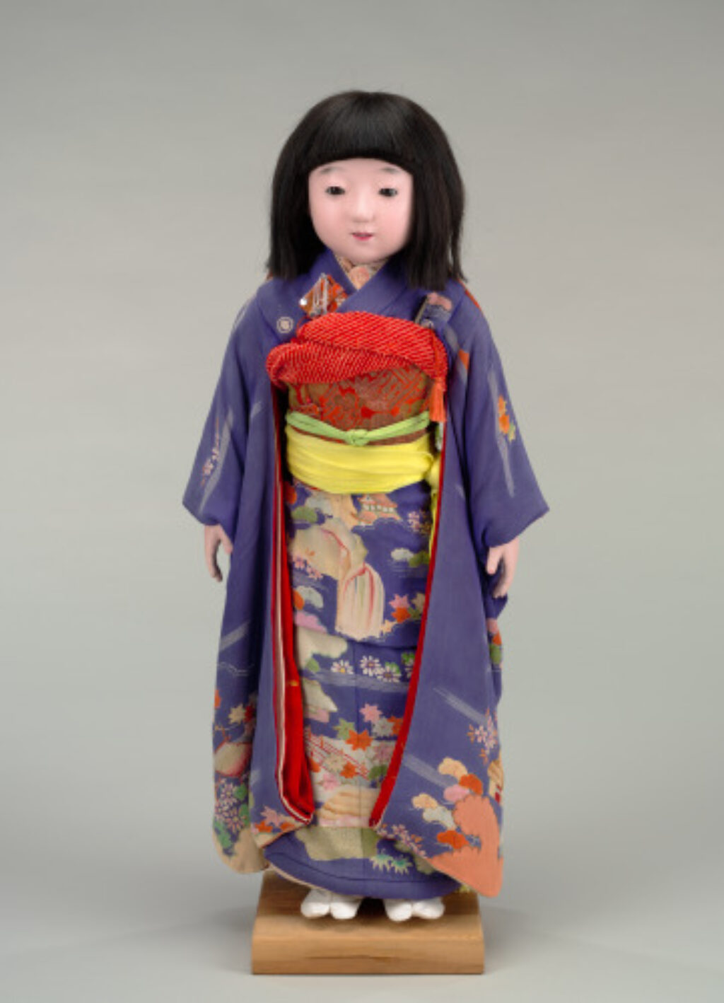 Miss Hiroshima Friendship Doll - Image 12
