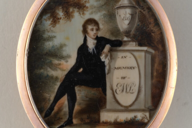 MEMORIAL MINIATURE