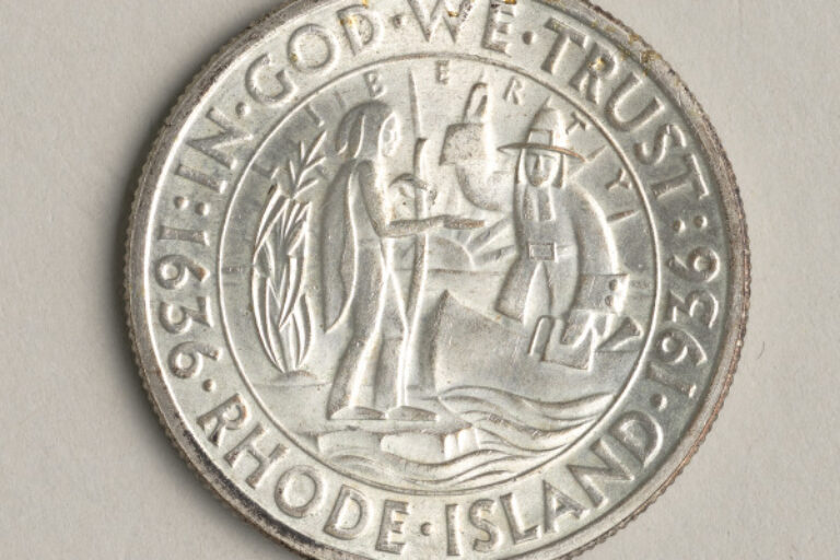 RHODE ISLAND TERCENTENARY HALF DOLLAR