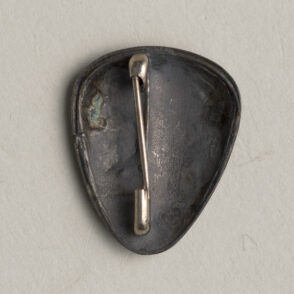 “Art War Relief” Medal