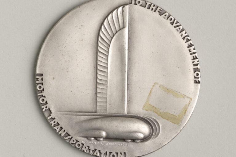 "GENERAL MOTORS, 25TH ANNIVERSARY" MEDAL