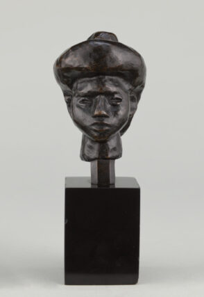 Small Head with Comb