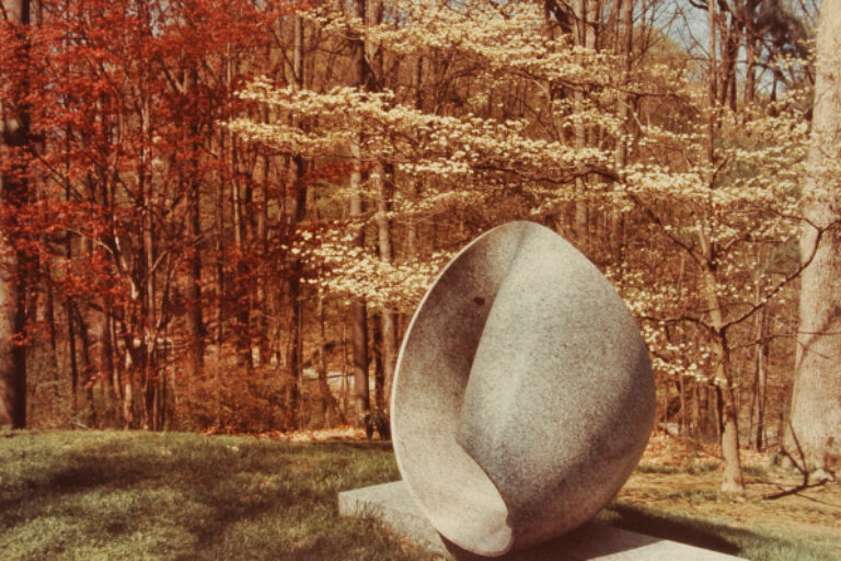 MAX BILL, ENDLESS RIBBON. PHOTOGRAPH TAKEN IN THE WURTZBURGER SCULPTURE GARDEN (ORIGINAL SITE, TIMBERLANE)