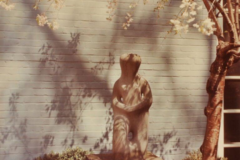 HEPWORTH, DANCING FIGURE. PHOTOGRAPH TAKEN IN THE WURTZBURGER SCULPTURE GARDEN (ORIGINAL SITE, TIMBERLANE)