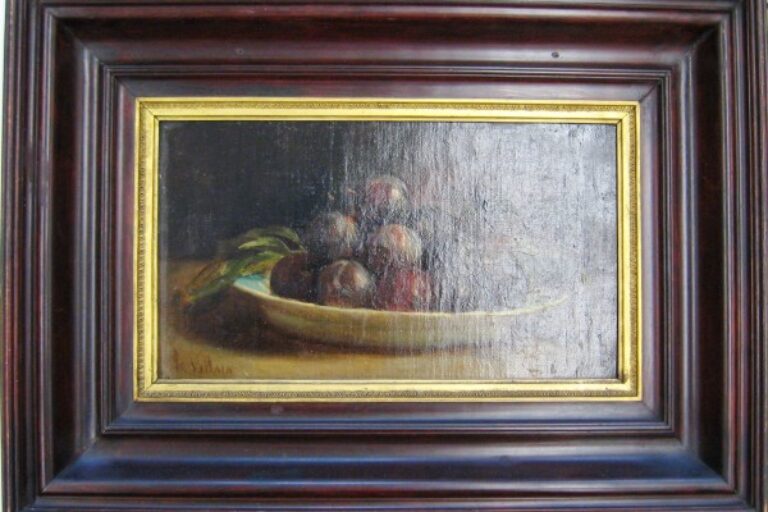 Dish with Fruit