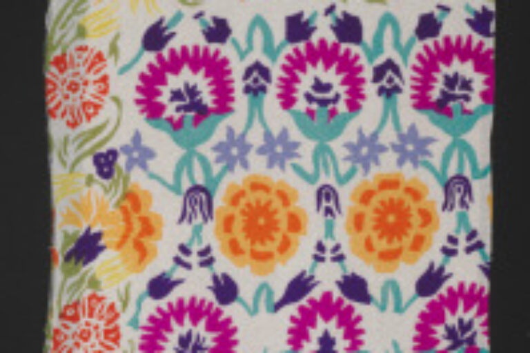 DESIGN WITH FLOWERS IN GRID