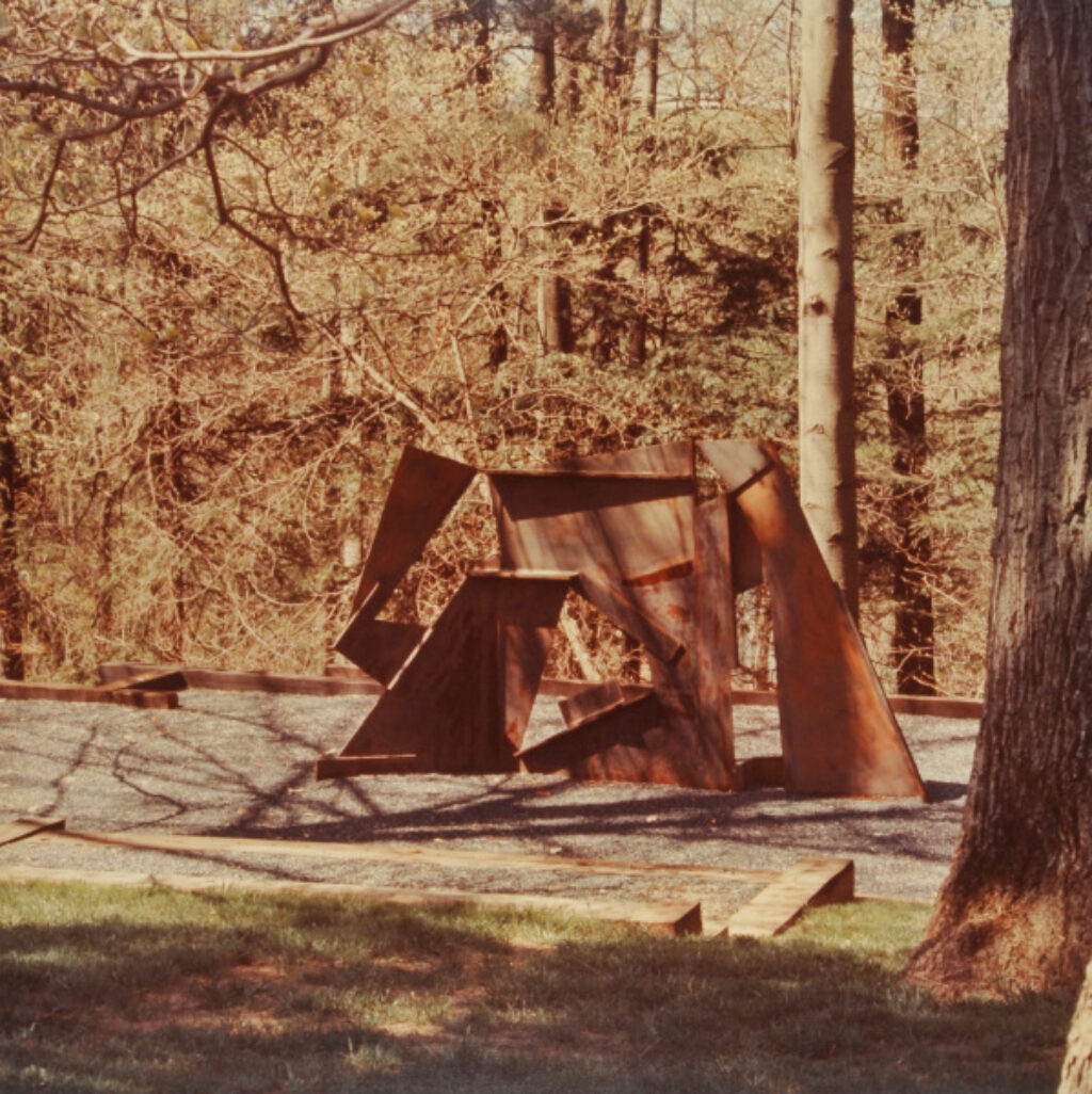 Caro, Untitled. Photograph taken in The Wurtzburger Sculpture Garden (original site, Timberlane)