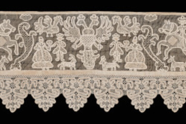 Embroidered Drawn Net Bad Valance with Bobbin Lace Border