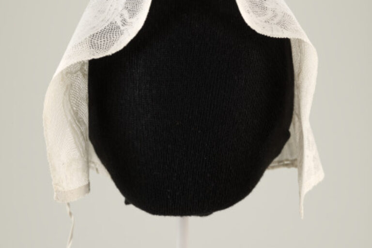 CAP WITH FLEMISH BOBBIN LACE BRIM