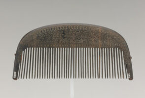 Comb