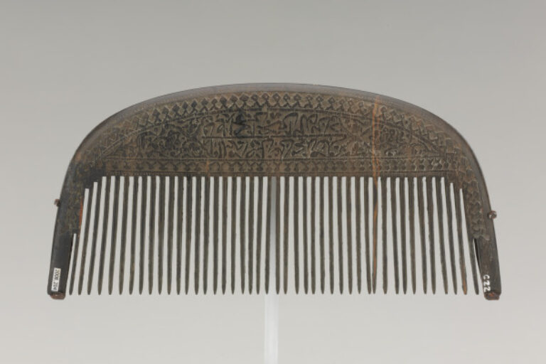 Comb