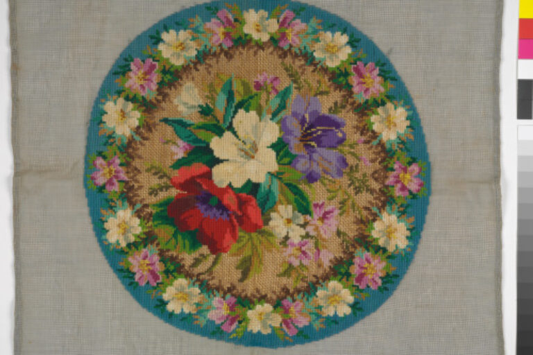 CHAIR SEAT OR PILLOW COVER WITH FLORAL DESIGN