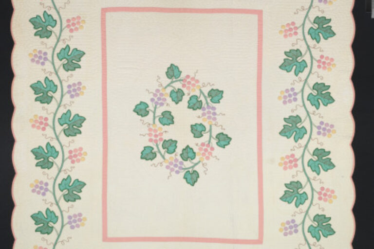 "PUFF-QUILTED GRAPE VINE" QUILT