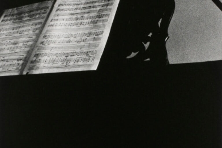 HAND/PIANO