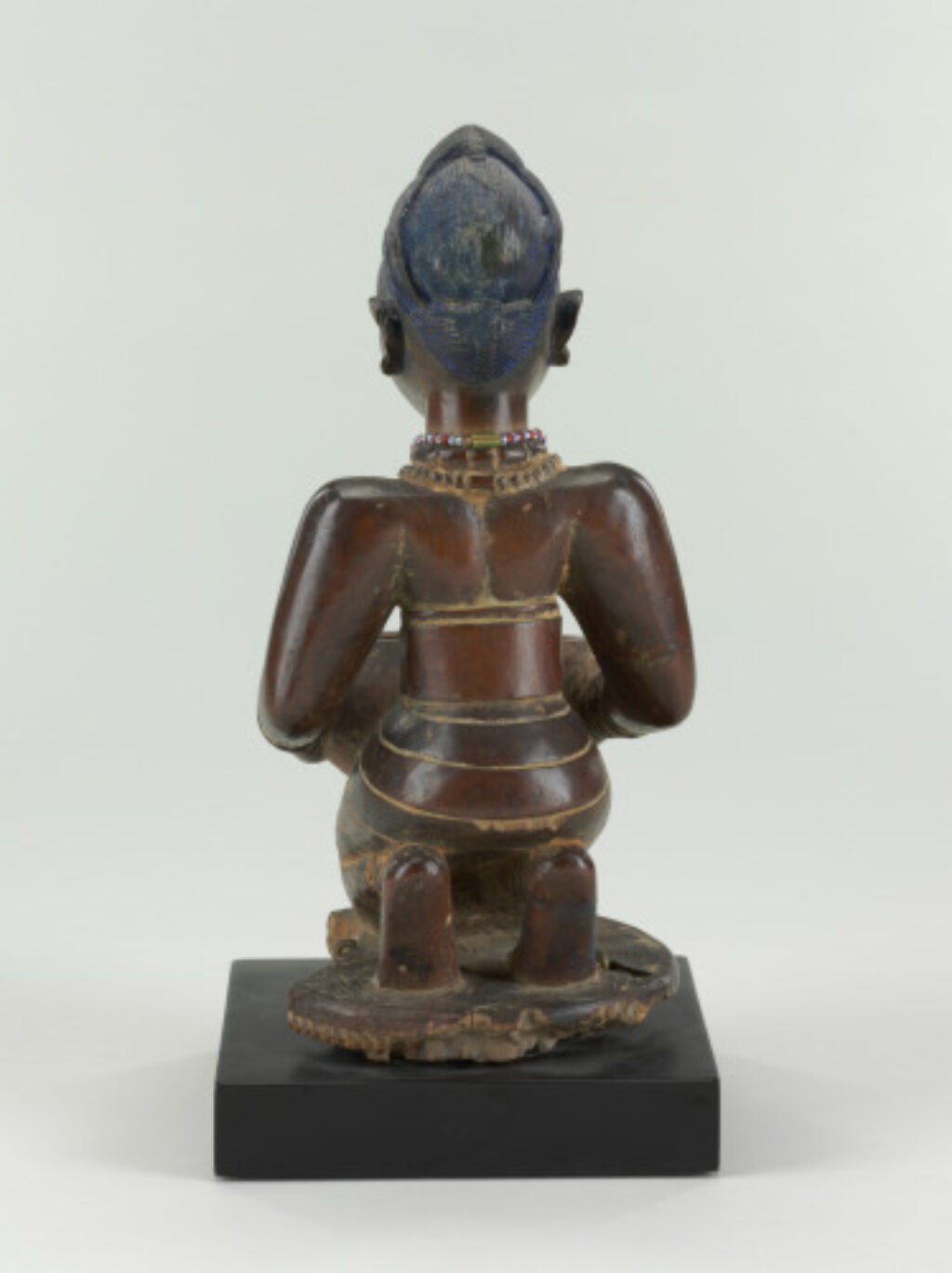 Bowl-Bearing Figure - Image 3