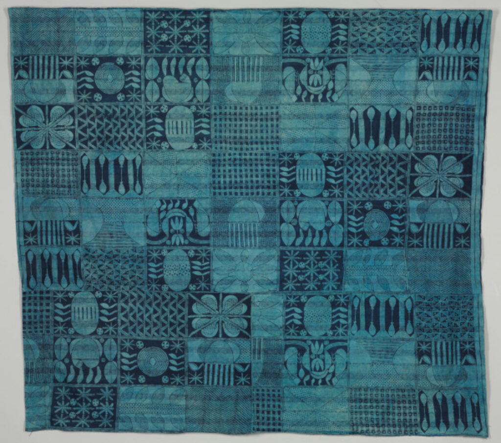 Woman’s Wrapper - Image 1