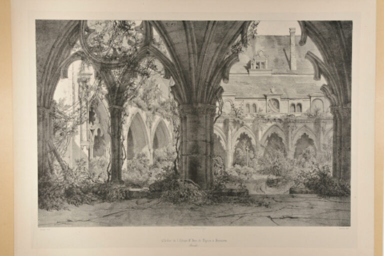 CLOÎTRE DE L'ABBAYE ST. JEAN DE VIGNES À SOISSONS.