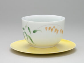 Teabowl Decorated with River Oats