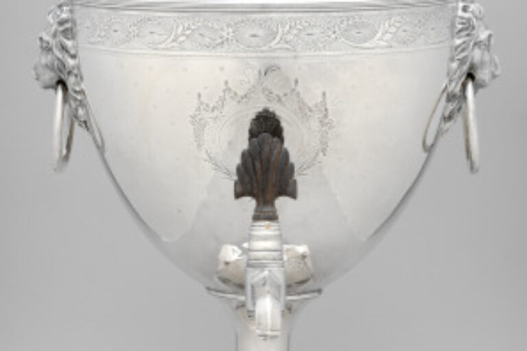 Covered Hot Water Urn