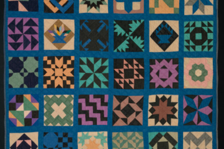DOUBLE-SIDED SAMPLER / BARS QUILT