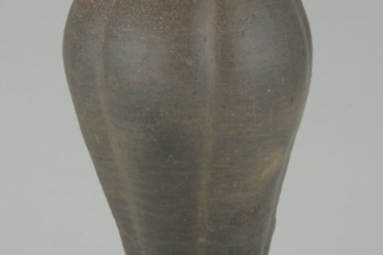 Melon-Form Wine Bottle