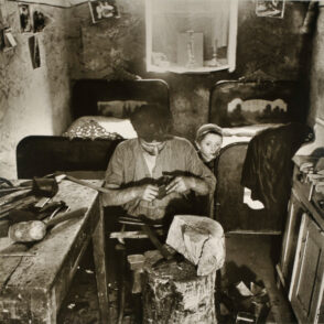 One Room Apartment-Workshop, Warsaw