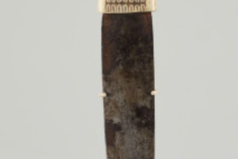 Knife with European Horse Rider